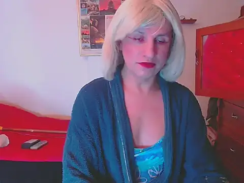 LorenJade online show from December 15, 2025, 8:07 am