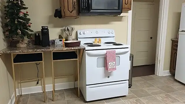 sexylilly69 online show from December 4, 2025, 4:00 am