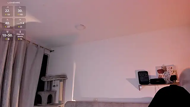 Snapshot of Zarah_Blare chatting on March 6, 2025, 12:43 am Zarah Blare online show from March 6, 2025, 12:43 am