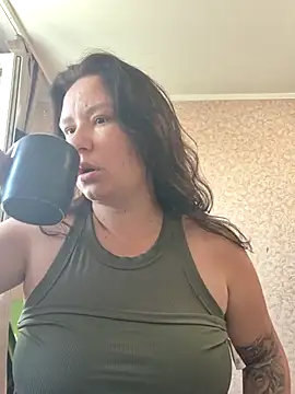 AlexaLexie online show from July 22, 2026, 6:27 am