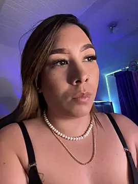 leahtemptation3 online show from March 22, 2025, 5:17 am