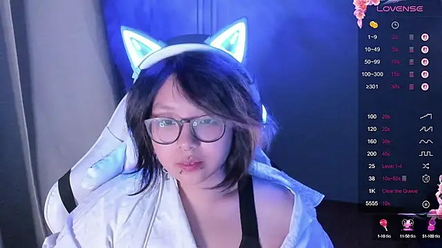 Snapshot of maydaykimmy chatting on October 2, 2025, 9:00 pm maydaykimmy online show from October 2, 2025, 9:00 pm