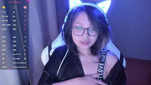 maydaykimmy online show from April 1, 2026, 9:34 pm