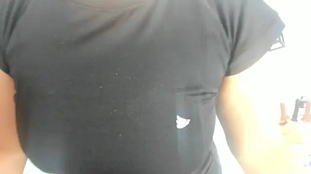 sophiahunt286 online show from January 16, 2026, 9:19 pm