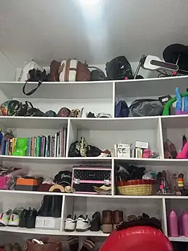 SUUKAM online show from March 22, 2025, 9:42 pm