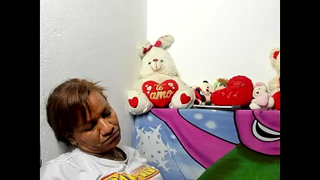 Snapshot of Laflaka22 chatting on December 9, 2024, 2:24 am Laflaka22 online show from December 9, 2024, 2:24 am