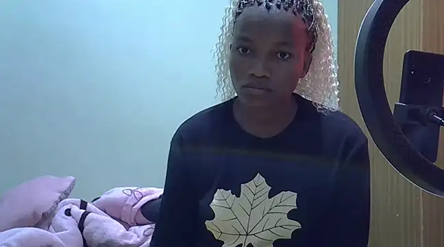 prettychoco1 online show from December 26, 2024, 11:43 am