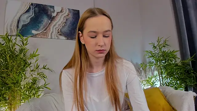 Sweett Monica online show from November 15, 2025, 1:14 am