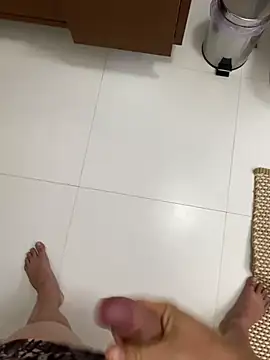 Snapshot of Rafaela_ruiva chatting on February 22, 2025, 12:29 pm Rafaela ruiva online show from February 22, 2025, 12:29 pm