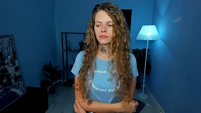 RayaNenlia online show from October 21, 2025, 5:08 am