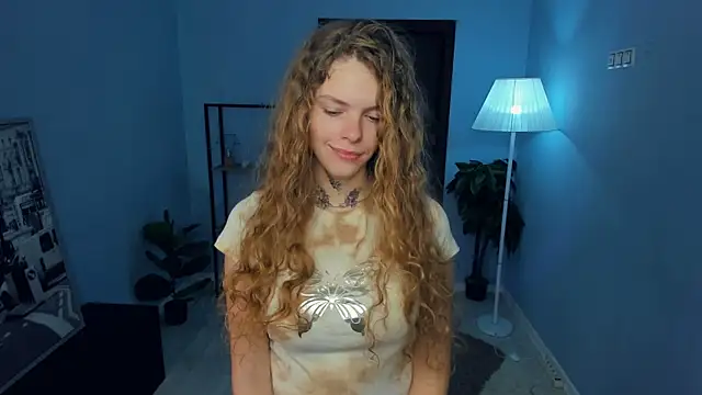 RayaNenlia online show from October 27, 2025, 5:11 am