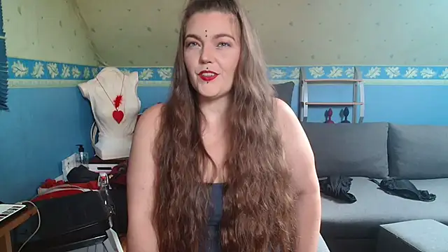 SherineDivine online show from September 16, 2025, 12:50 pm