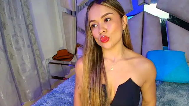 Snapshot of Natalyefoster chatting on June 6, 2026, 6:12 pm Natalyefoster online show from June 6, 2026, 6:12 pm