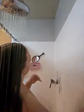 honeeyyy pot online show from February 1, 2025, 10:26 am