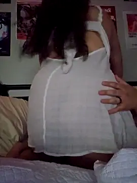 honeeyyy pot online show from September 10, 2025, 5:40 am