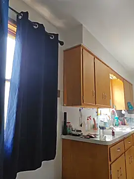 honeeyyy pot online show from April 19, 2026, 6:54 pm