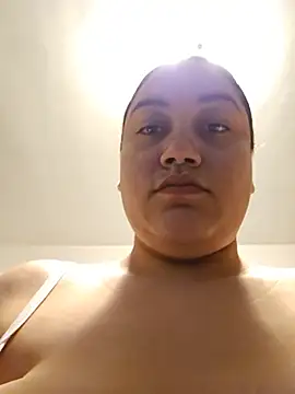 honeeyyy pot online show from May 20, 2026, 6:08 am