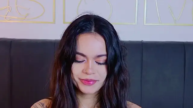 summer holiday online show from April 18, 2026, 6:28 am