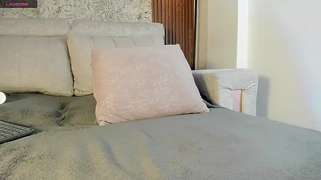 im tyra online show from February 28, 2025, 10:30 am