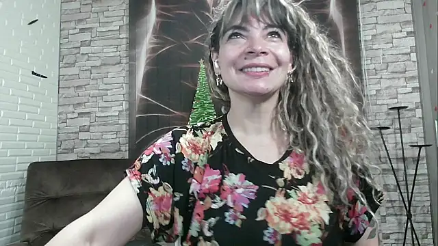 charlotedoll online show from December 22, 2024, 11:00 am