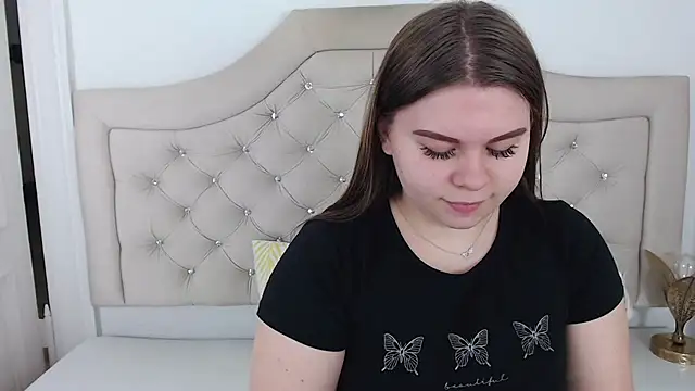 Snapshot of AbbyPleasure chatting on December 4, 2024, 9:40 am AbbyPleasure online show from December 4, 2024, 9:40 am