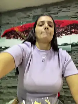 Snapshot of ZajiraShane chatting on December 31, 2024, 4:16 am ZajiraShane online show from December 31, 2024, 4:16 am