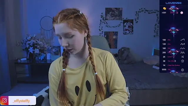 CallMeEffy1 online show from November 12, 2025, 9:47 pm