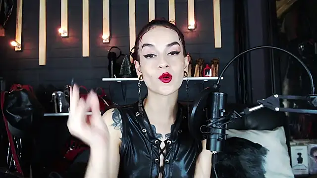 Liilith goddess  online show from December 8, 2024, 4:04 am