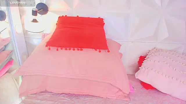 cute latinaxxx online show from May 23, 2026, 10:14 pm