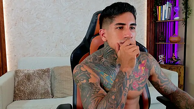 AdanReilly online show from March 26, 2026, 8:47 pm