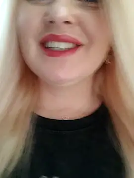 LadyLolyPop  online show from December 14, 2025, 1:11 am