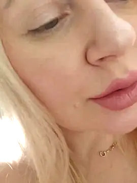 LadyLolyPop  online show from April 2, 2026, 9:29 am