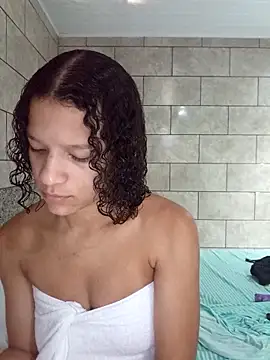 Snapshot of By_Aninha chatting on March 8, 2026, 1:15 pm By Aninha online show from March 8, 2026, 1:15 pm