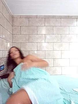 Snapshot of By_Aninha chatting on March 19, 2026, 5:28 pm By Aninha online show from March 19, 2026, 5:28 pm