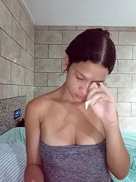 Snapshot of By_Aninha chatting on March 25, 2026, 1:22 am By Aninha online show from March 25, 2026, 1:22 am