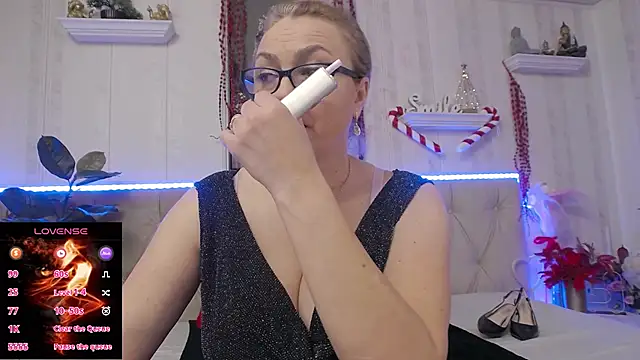 LadyJeen online show from December 2, 2025, 2:34 pm