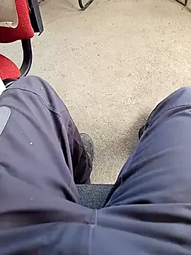 vadszex31 online show from March 12, 2025, 10:26 am