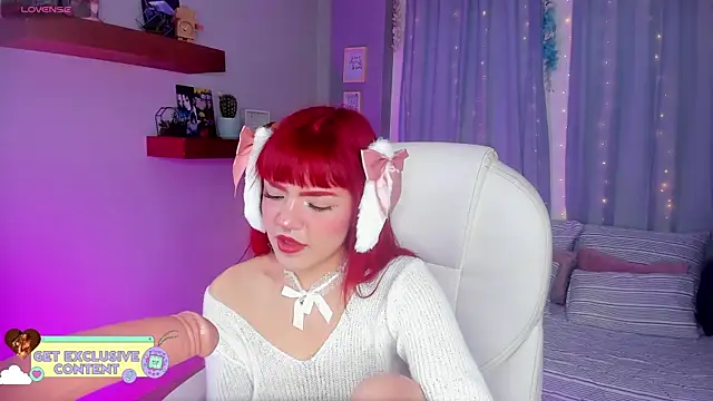 Tiny  Emmy online show from December 19, 2024, 4:02 pm