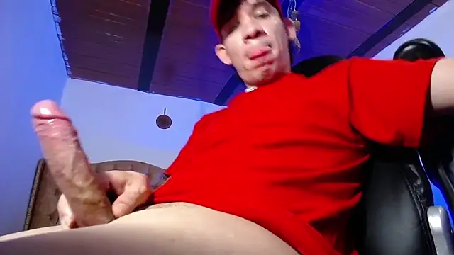 cute eidenx online show from March 8, 2026, 2:04 am