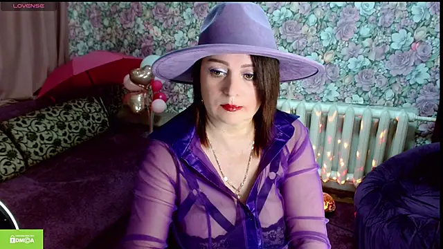 Julia-ru online show from April 14, 2026, 6:25 pm