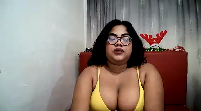 Snapshot of Indian_Lola00 chatting on December 20, 2024, 12:08 am Indian Lola00 online show from December 20, 2024, 12:08 am