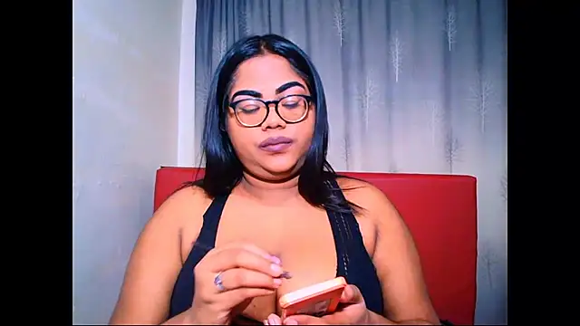 Snapshot of Indian_Lola00 chatting on October 9, 2025, 7:01 pm Indian Lola00 online show from October 9, 2025, 7:01 pm