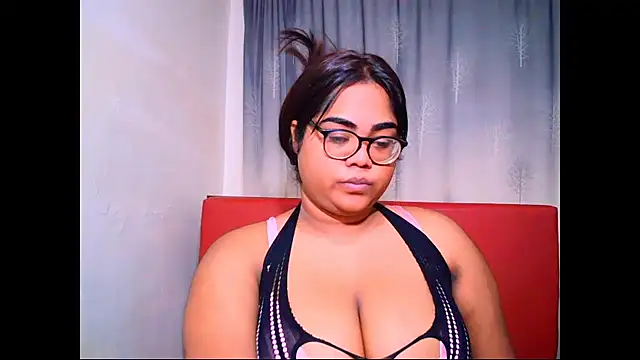 Indian Lola00 online show from November 3, 2025, 5:36 pm