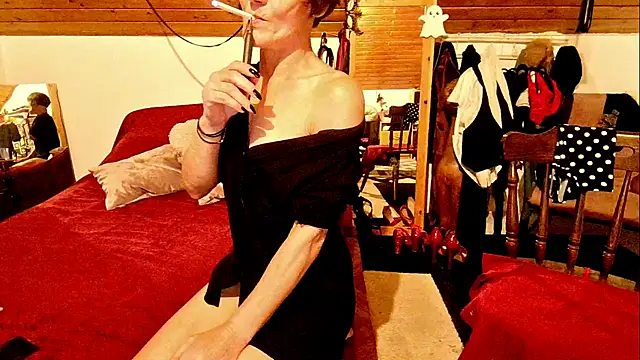 Hot Colettte online show from November 10, 2025, 8:52 pm