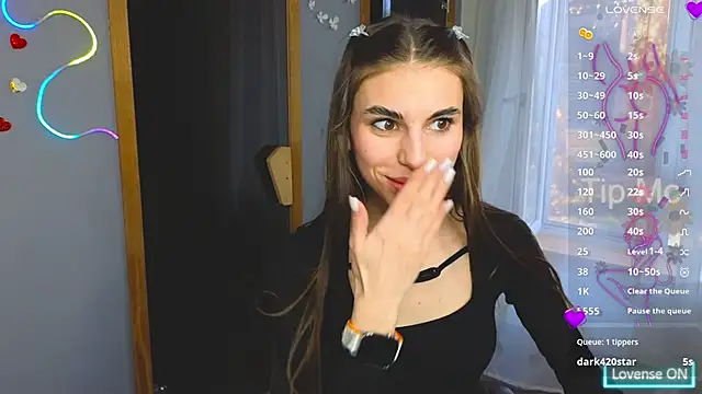 Snapshot of EmmyGreans chatting on March 7, 2025, 12:34 pm EmmyGreans online show from March 7, 2025, 12:34 pm