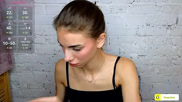 Snapshot of EmmyGreans chatting on October 3, 2025, 5:48 am EmmyGreans online show from October 3, 2025, 5:48 am