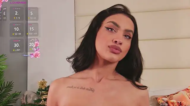 AylinRoss online show from December 19, 2024, 8:45 am