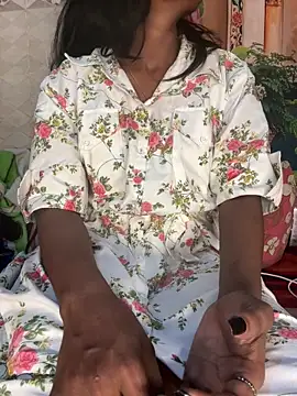 Snapshot of REMOVE- chatting on February 15, 2026, 6:59 pm REMOVE- online show from February 15, 2026, 6:59 pm