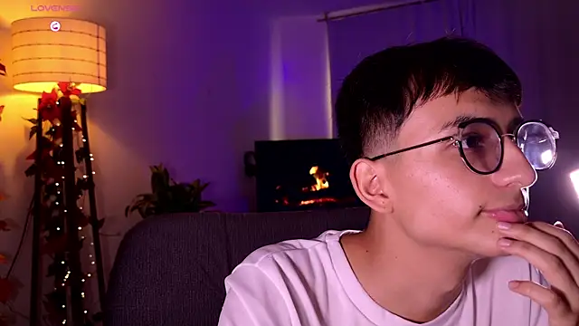 Mr evan1 online show from March 2, 2025, 5:14 pm