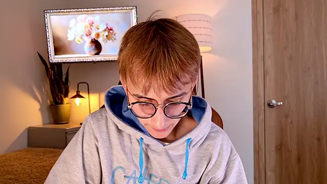 Mr evan1 online show from November 19, 2025, 4:29 pm